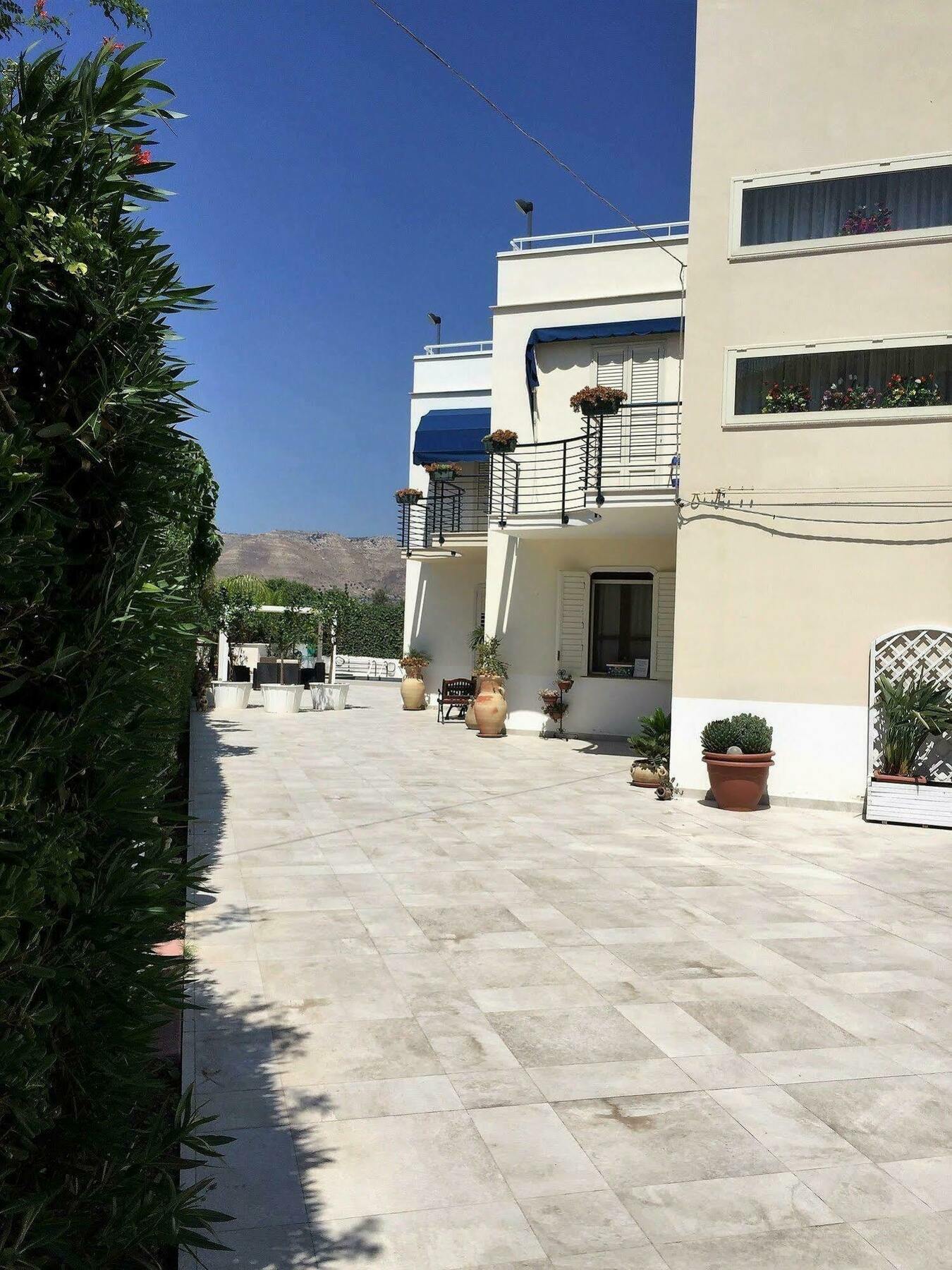 Marricriu Camere Avola Bagian luar foto